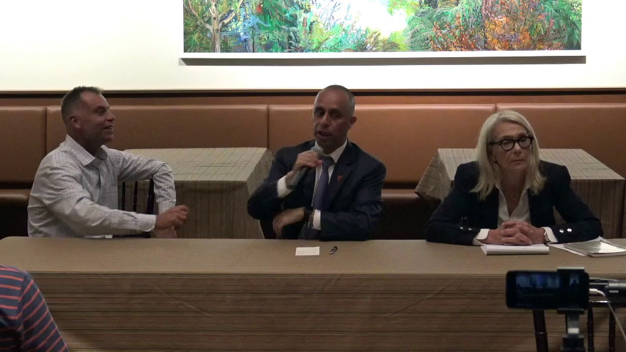 2018-10-09 Providence Mayoral Debate 09