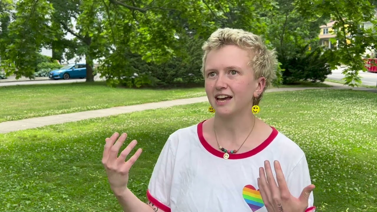 Izzie Cossey - Seven Stars Employee