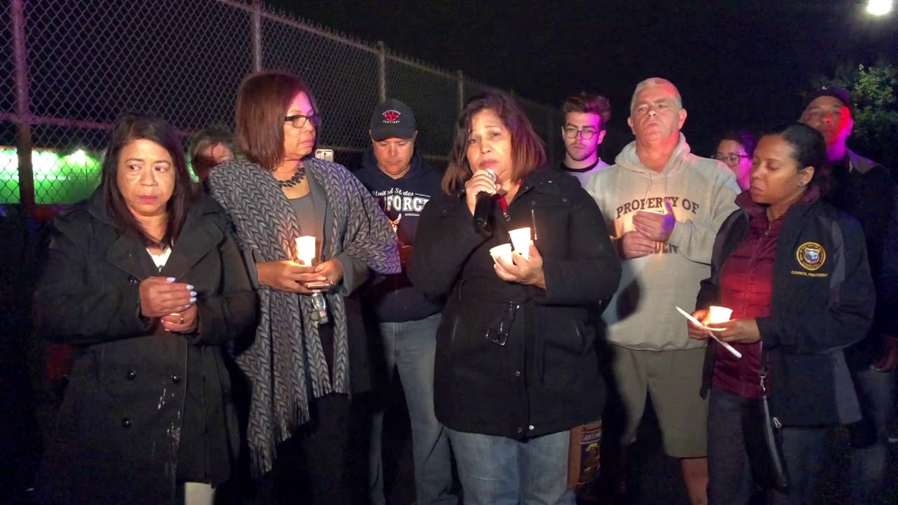 2019-10-06 Candlelight Vigil 02