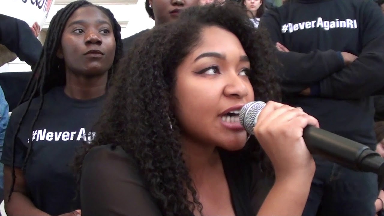 2018-03-14 Providence Walkout to End Gun Violence 01 Virginia Georgiev