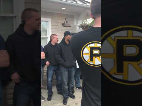 2019 05 30 Booing Outside McKenney Fundraiser c2019 Maggie Kain