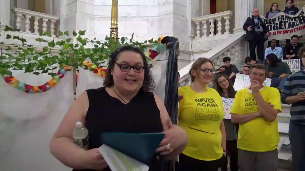 Aurit Lazerus Explains the Importance of the Jewish Holiday of Sukkot at Private Prison Meeting