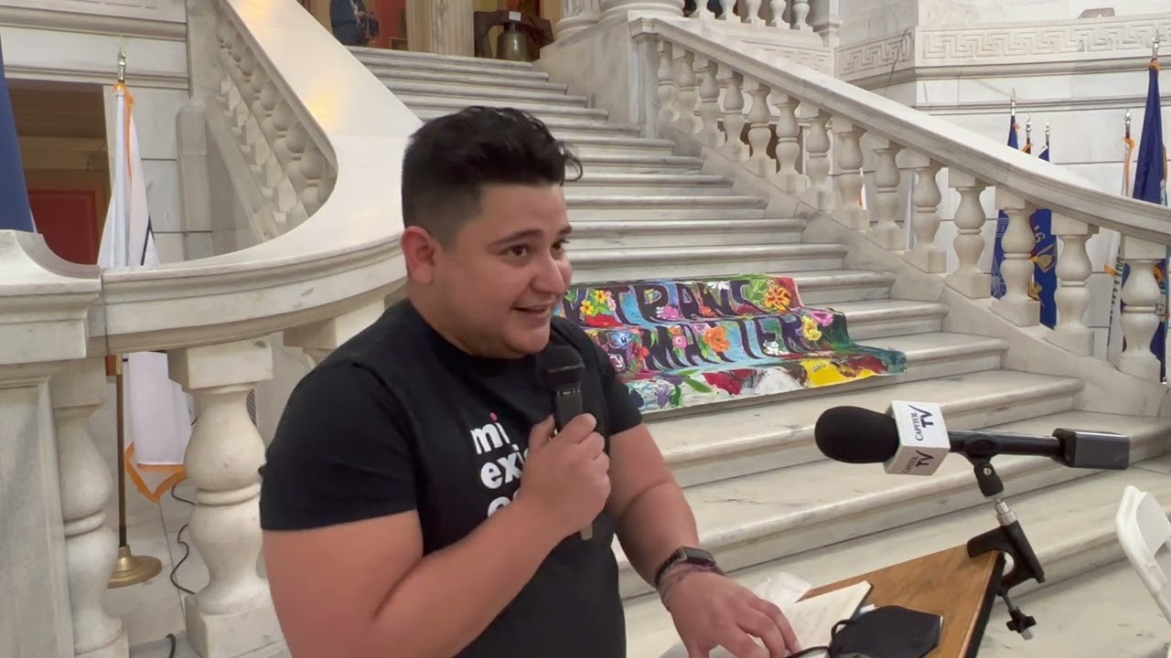 Trans Day of Remembrance at the RI State House 06