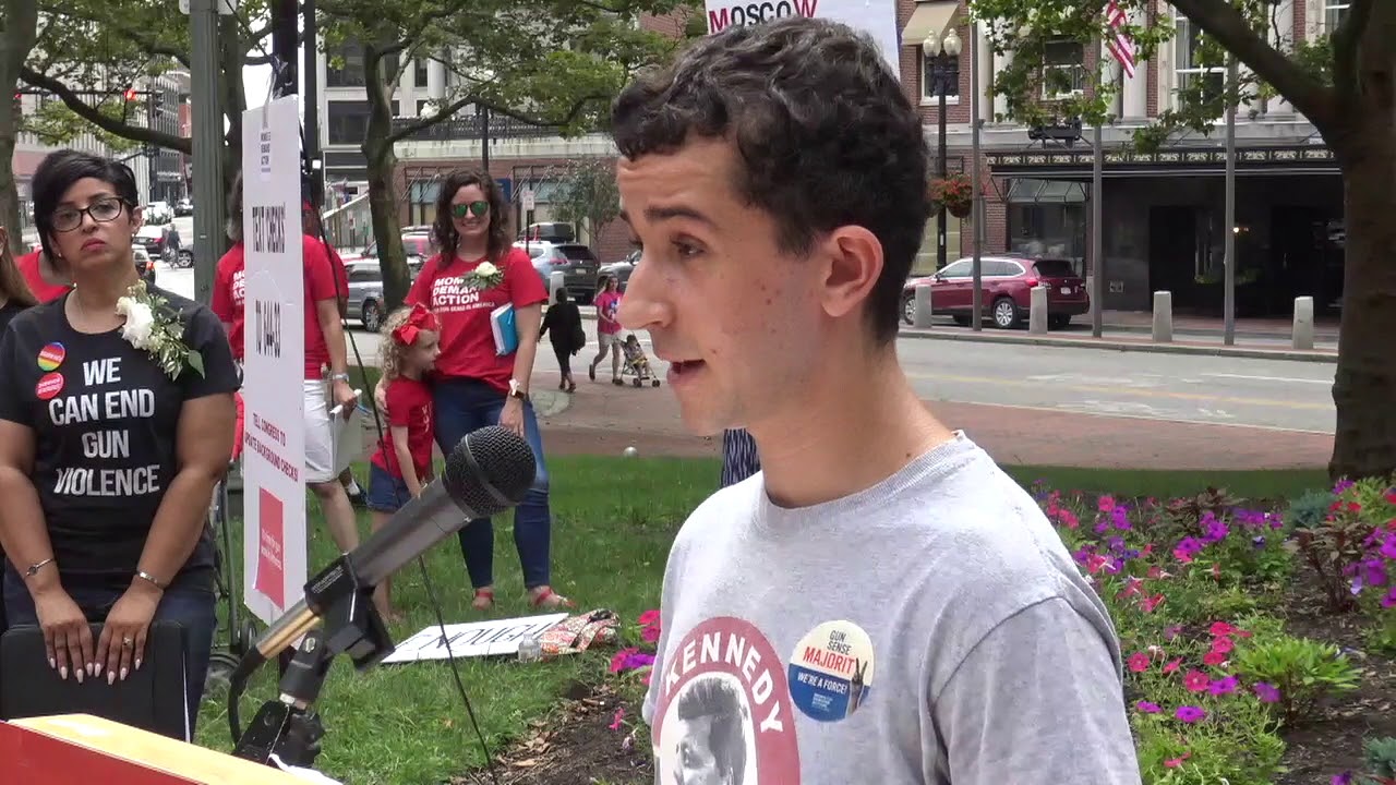 2019-08-17 Moms Demand 07