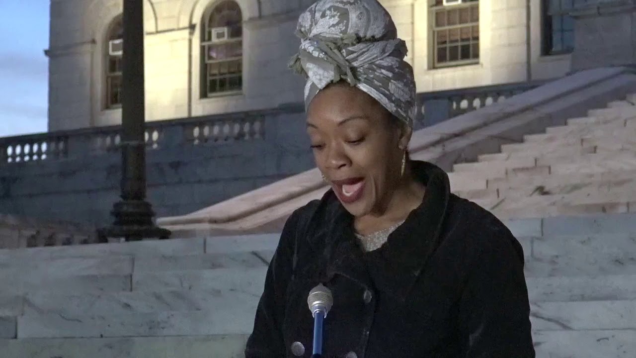 2018-10-16  Domestic Viloence Vigil 02