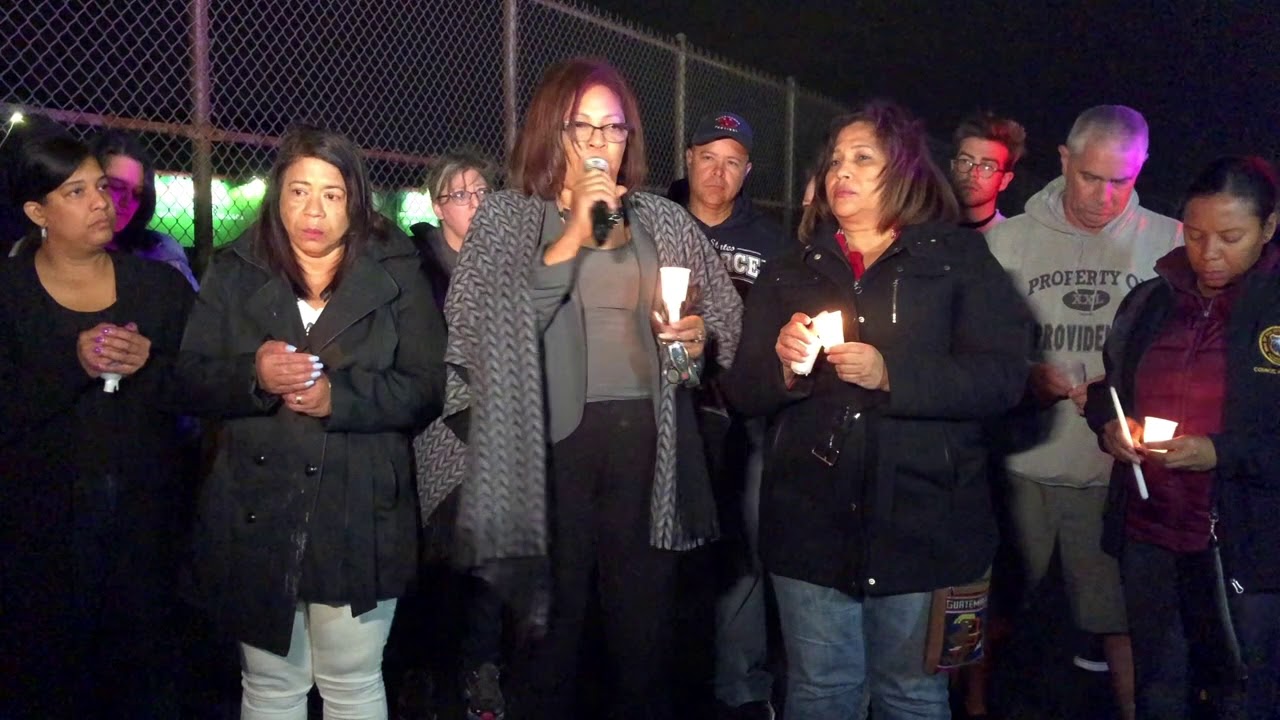 2019-10-06 Candlelight Vigil 03