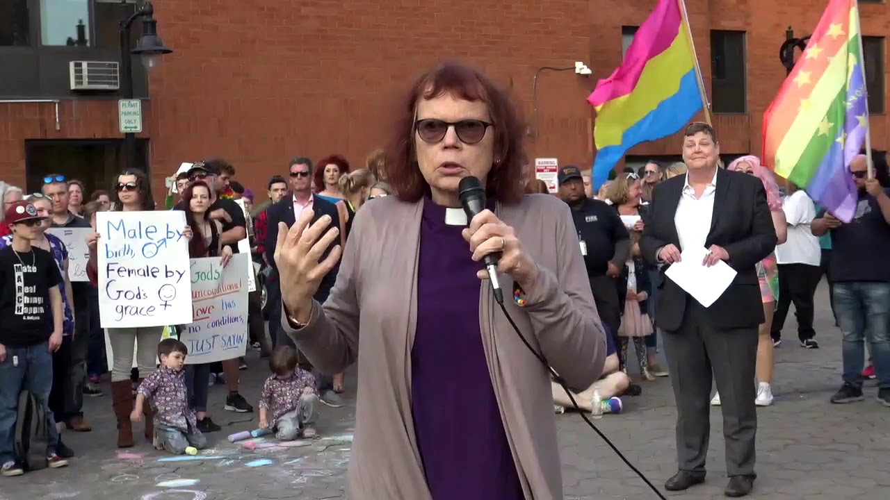 2019-06-02 Pride Tobin Protest 05