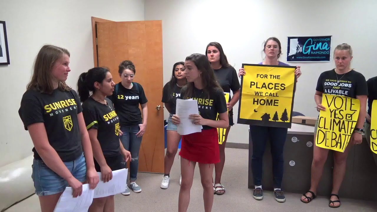 2019-07-17 Sunrise RI at the RI DNC 02