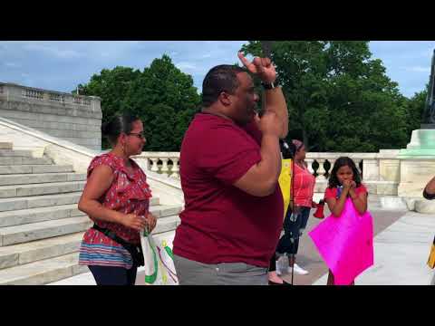2018-06-20 Flood the State House EndFamilySeparation 13