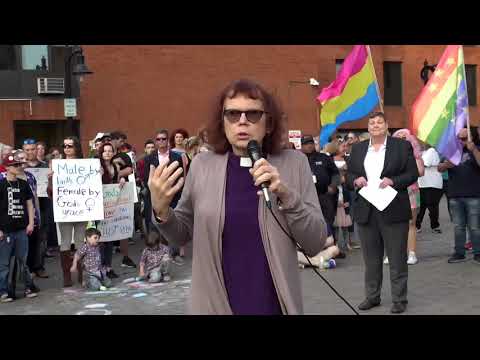 2019-06-02 Pride Tobin Protest 05