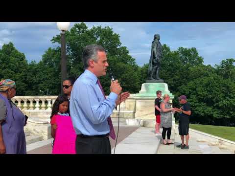 2018-06-20 Flood the State House EndFamilySeparation 16