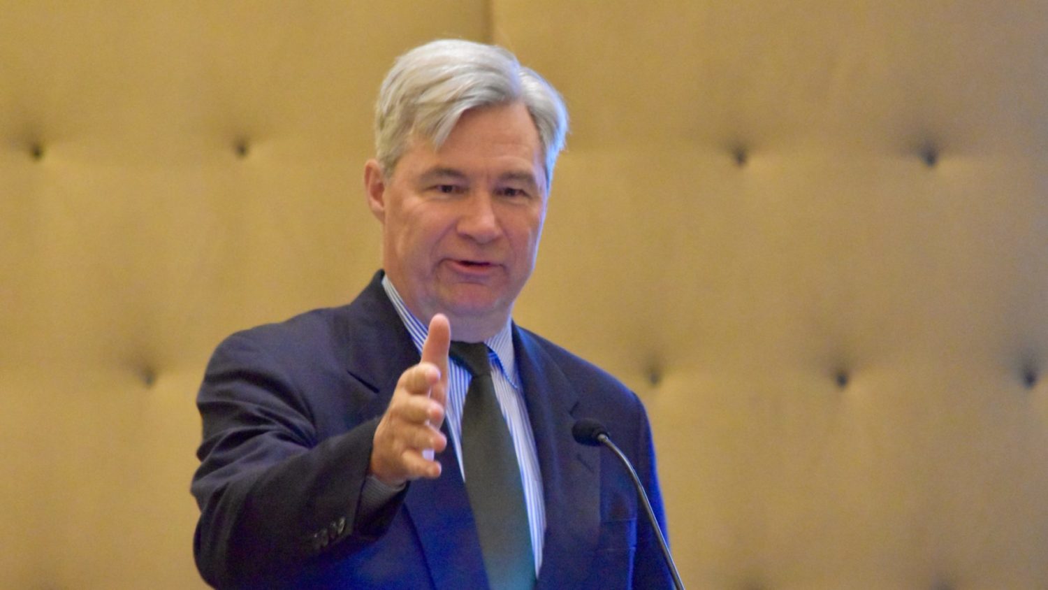 The cynical charade of Sheldon Whitehouse on the Green New Deal