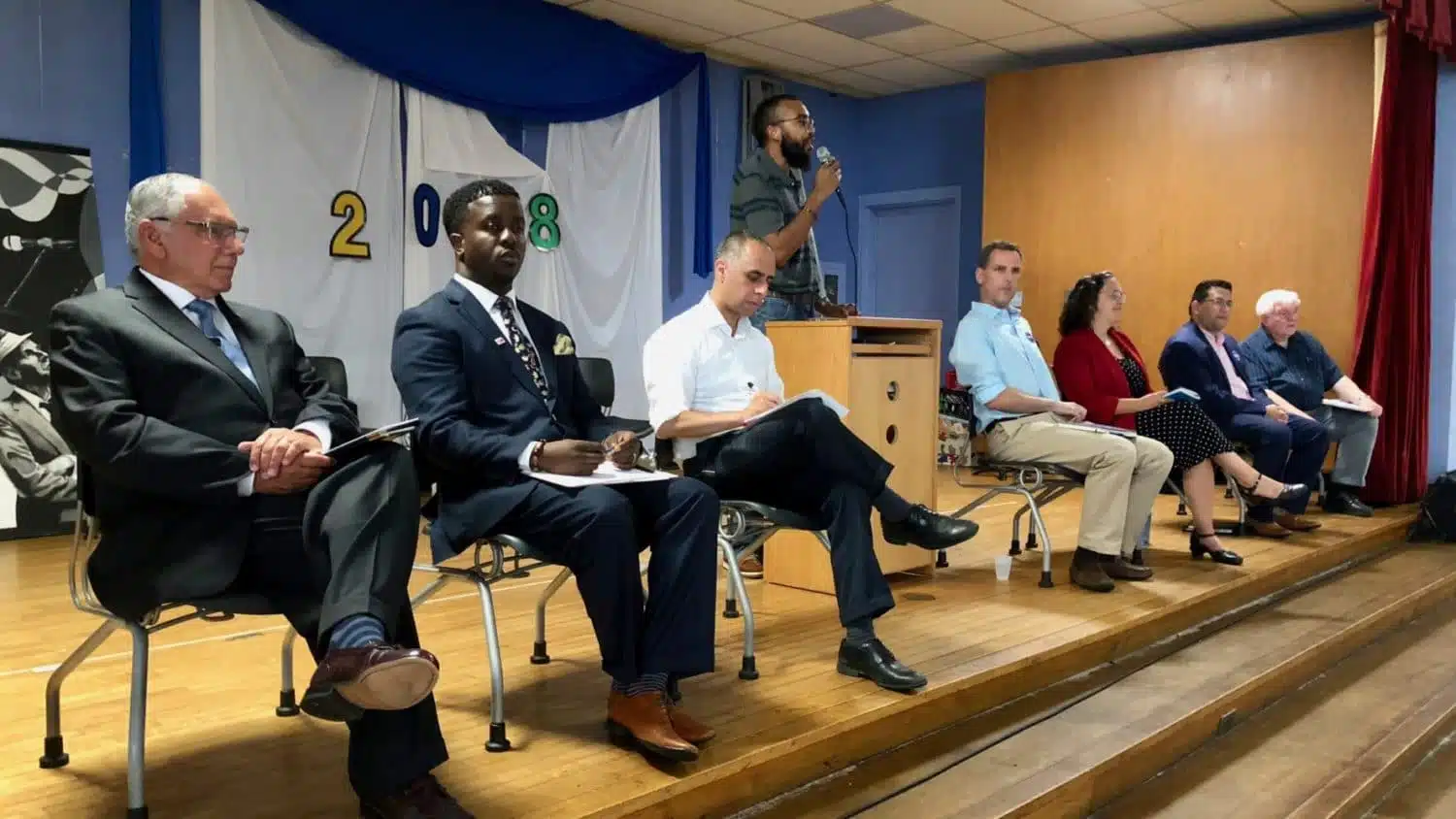 East Side ‘undebate’ hosts candidates from contested primaries for listening session
