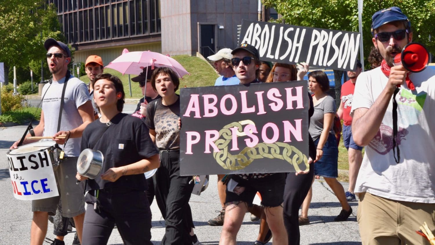 Prison Strike Solidarity Noise Demo makes contact with people incarcerated at the ACI