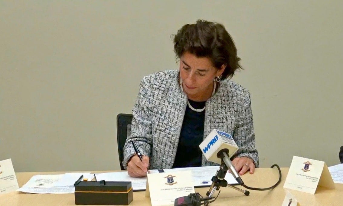 Governor Raimondo signs executive order to protect Obamacare from the Trump Administration