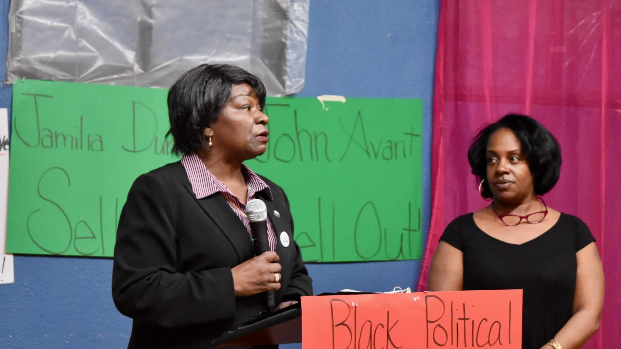 South side residents don’t want to lose John Hope Settlement House to proposed charter school