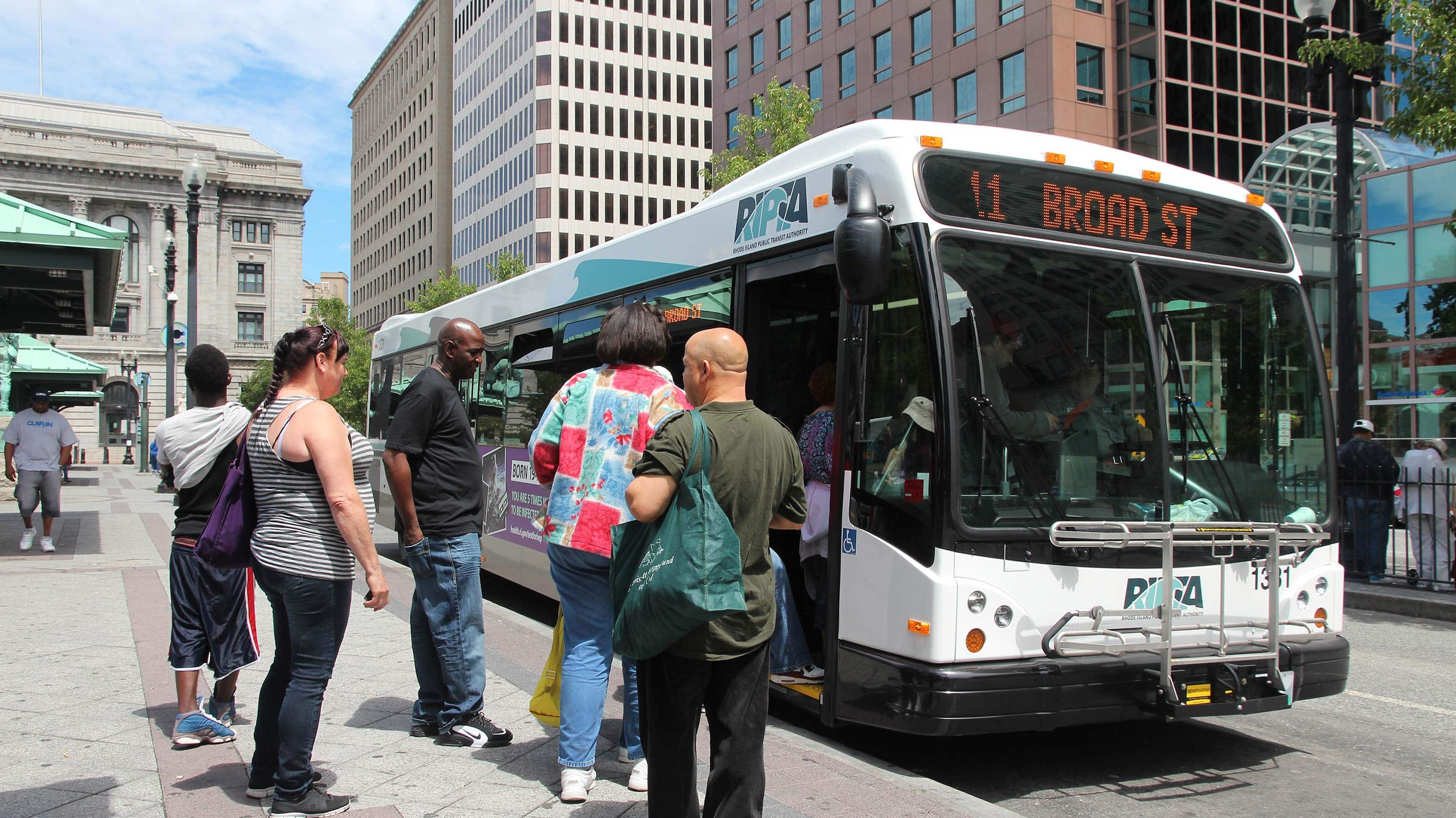 Rhode Island: RIPTA’s R-Line fare-free pilot boosts ridership by 40%