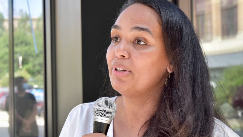 Sitting Down with Cynthia Mendes