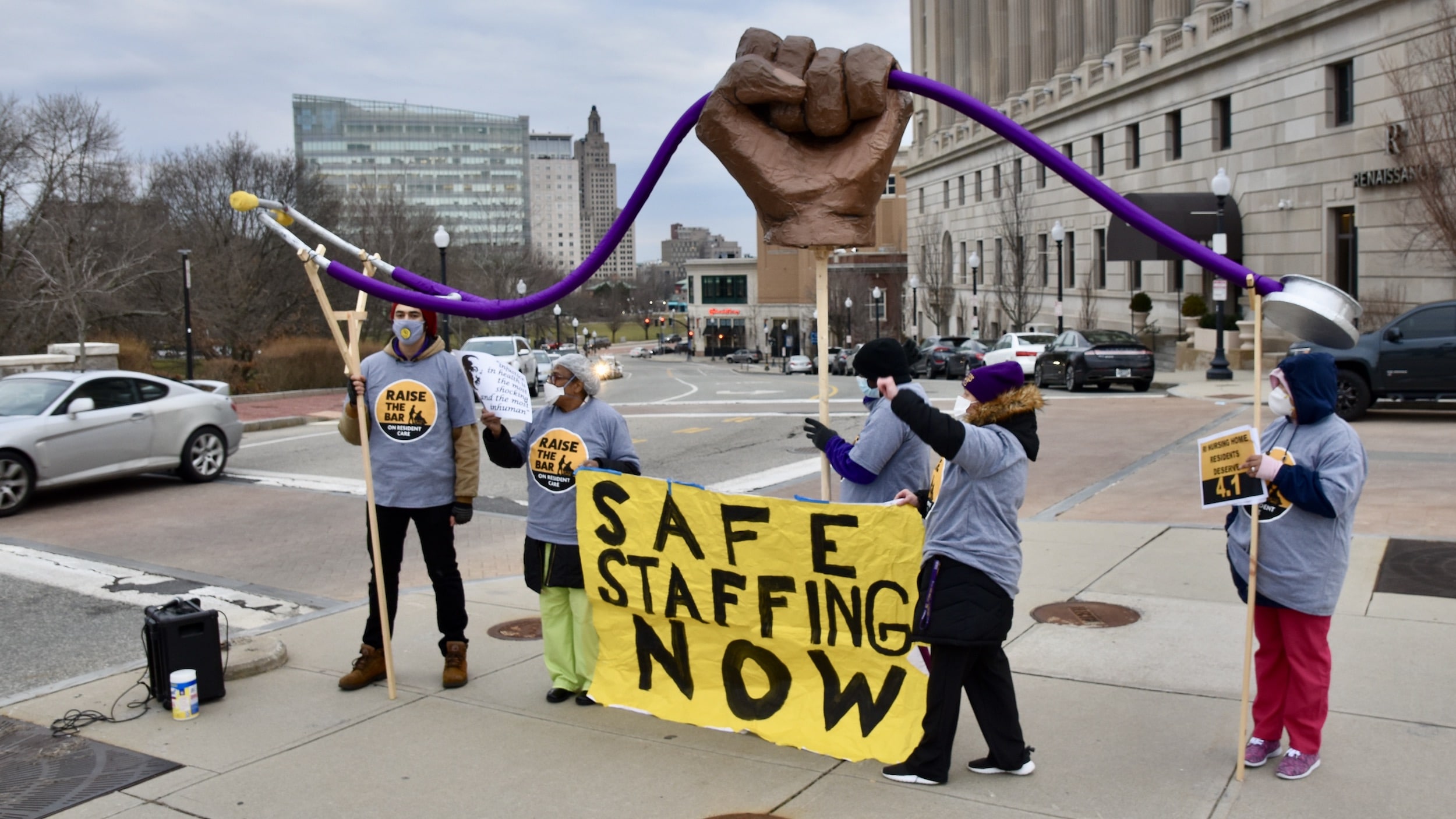 Rhode Island: As General Assembly convenes, nursing home workers rally for safe staffing and fair wages