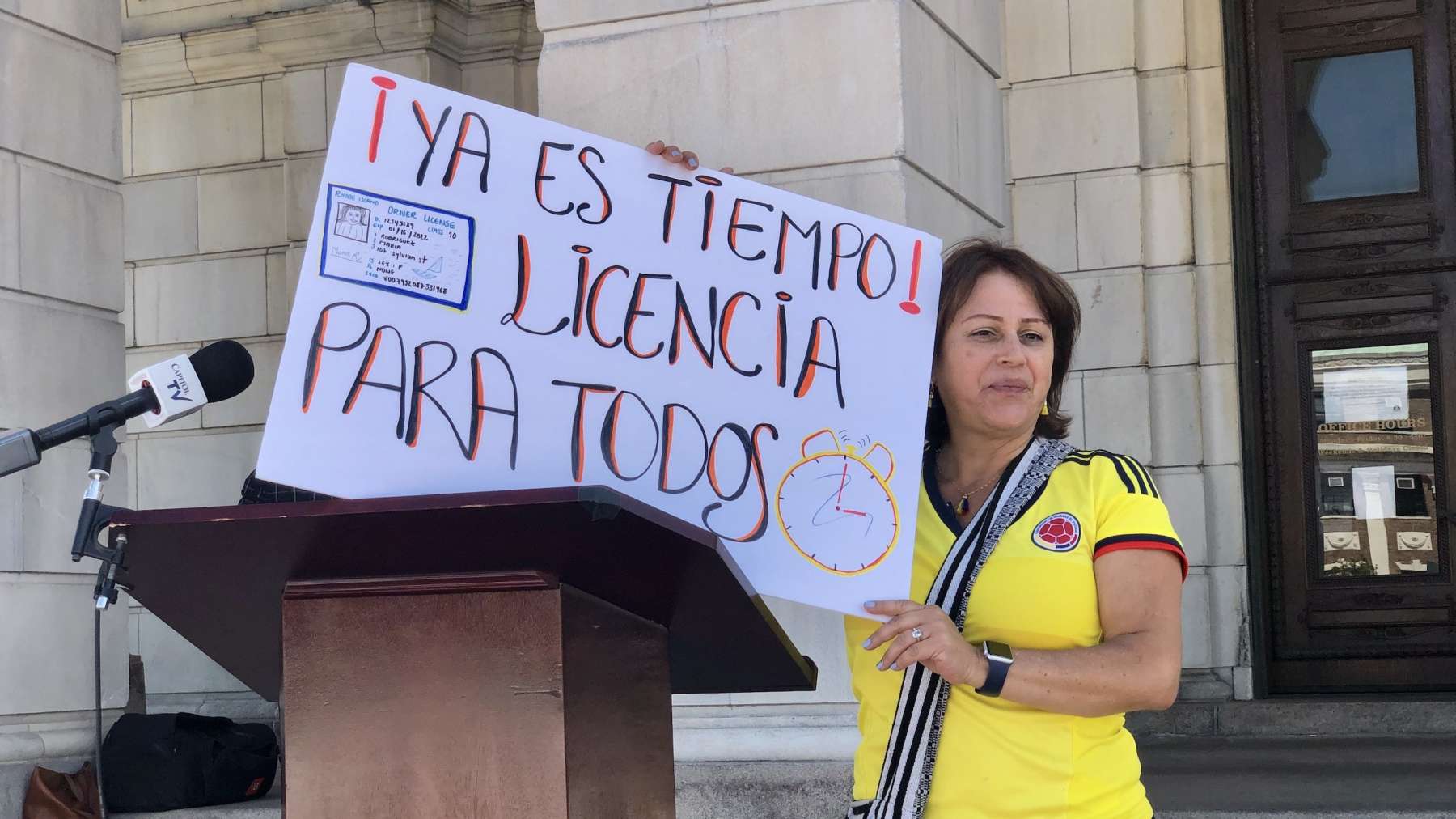 Immigrant Coalition rallies to get driver’s licenses for undocumented residents