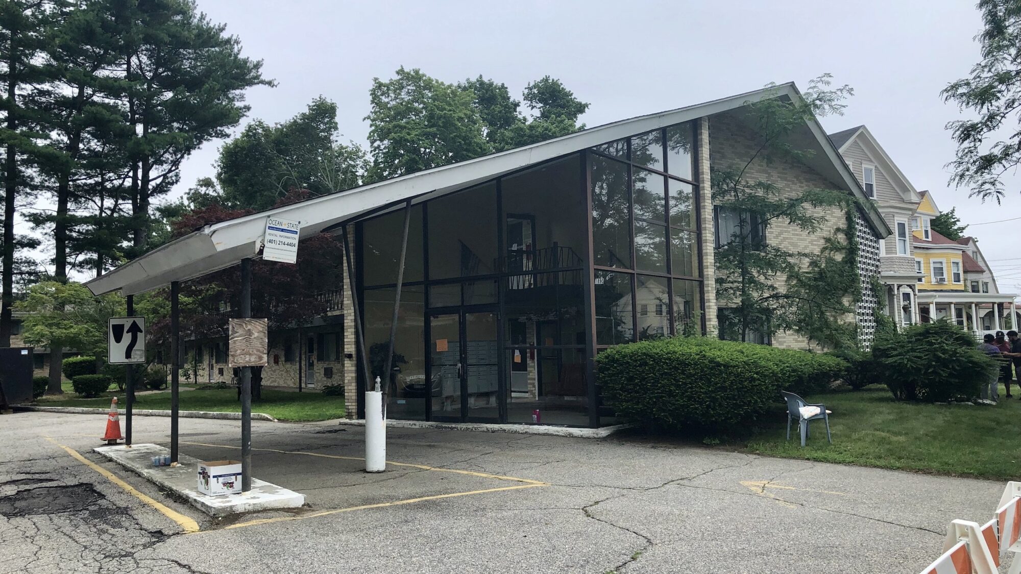 Some residents of condemned Cranston apartment complex have lost assistance