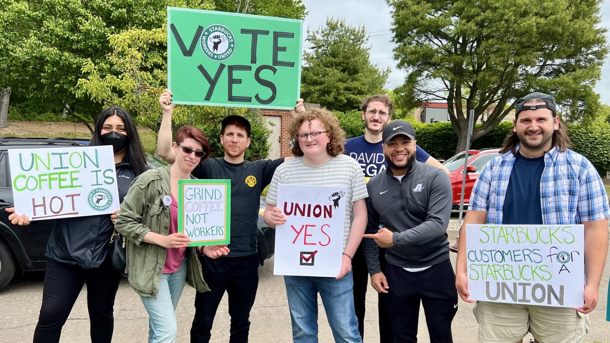 Rhode Island News: Starbucks workers in Warwick hold informational picket ahead of unionization vote