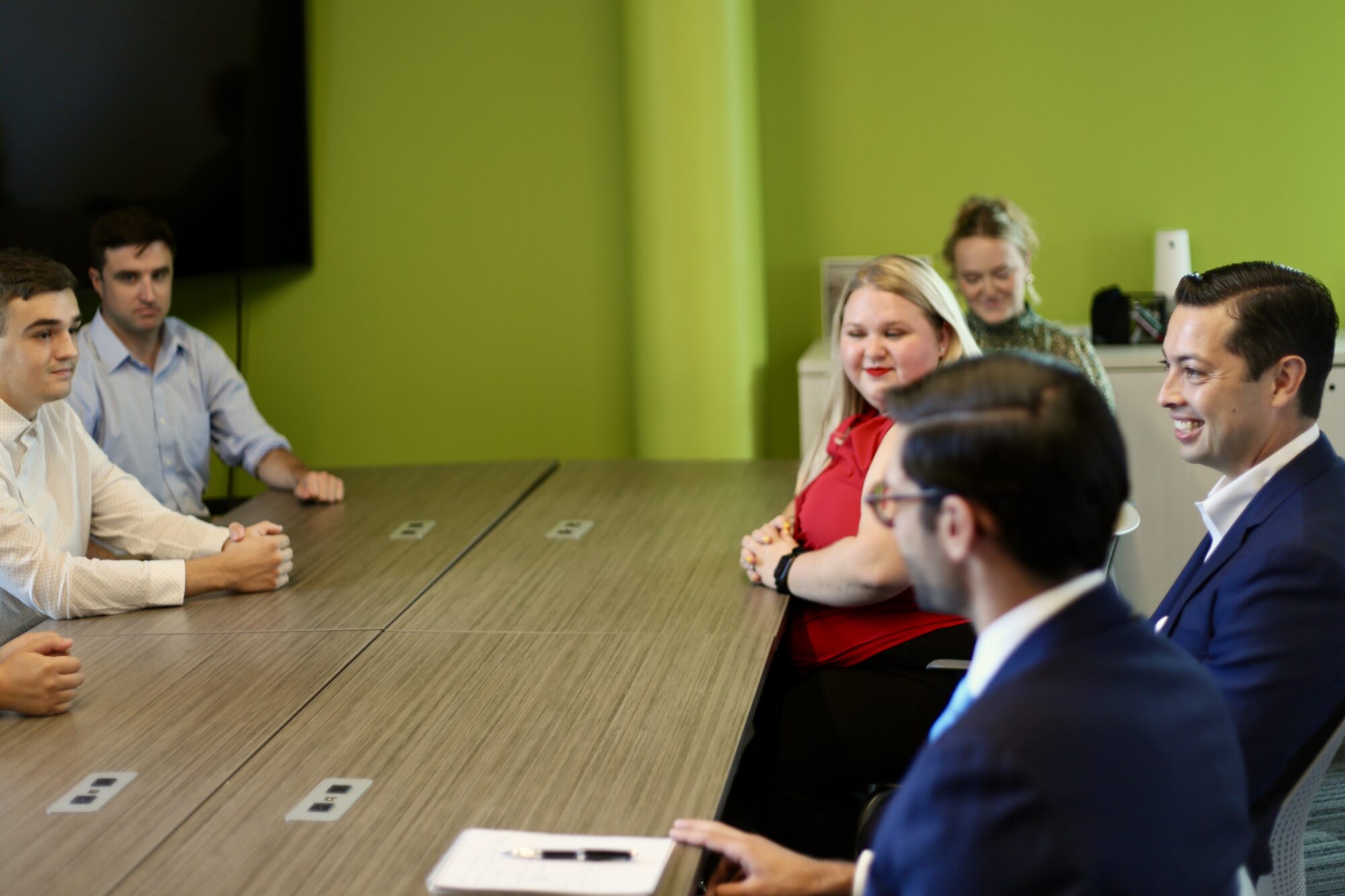 State Treasurer candidate James Diossa talks college debt with students